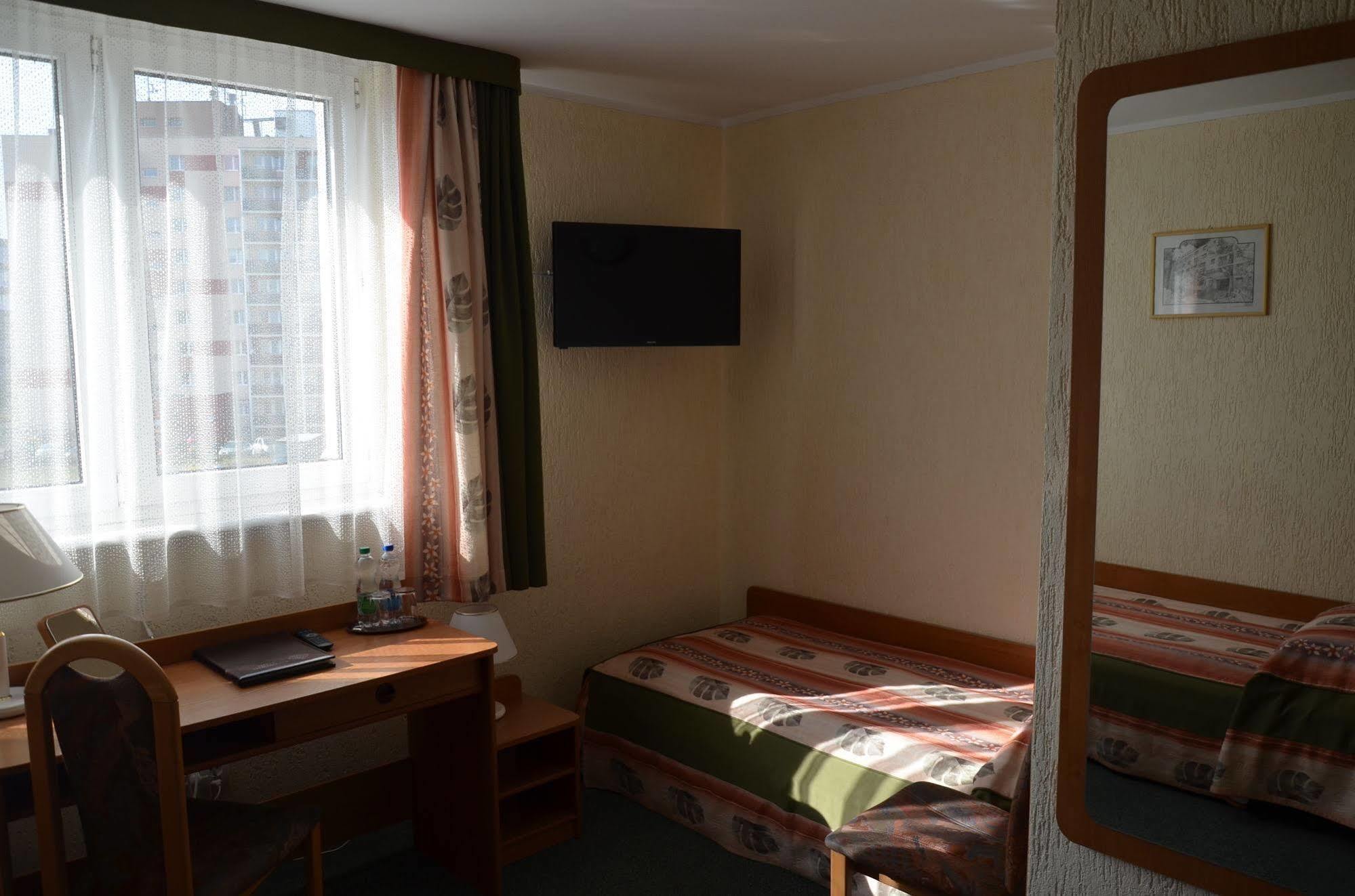 Hotel Gromada Poznań Extérieur photo